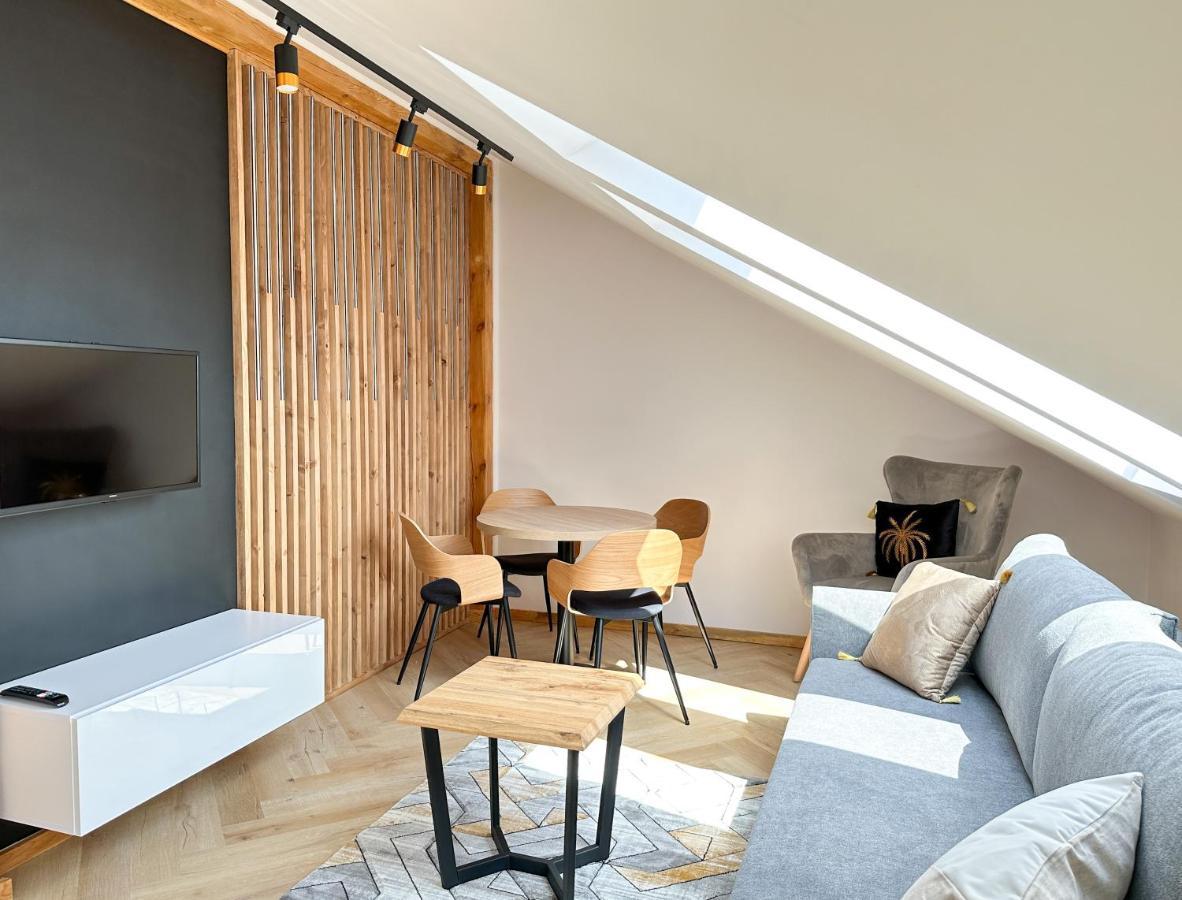 Dmk Oak Studio Near Warsaw-Modlin Airport Nowy Dwór Mazowiecki Esterno foto